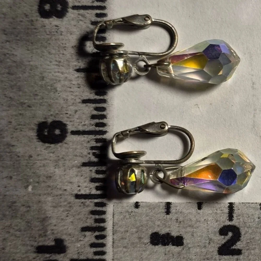 Vintage Laguna Aurora‎ Borealis Crystal Clip-On 1